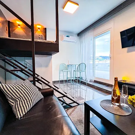 Apartment Stylish Overlooking The Acropolis